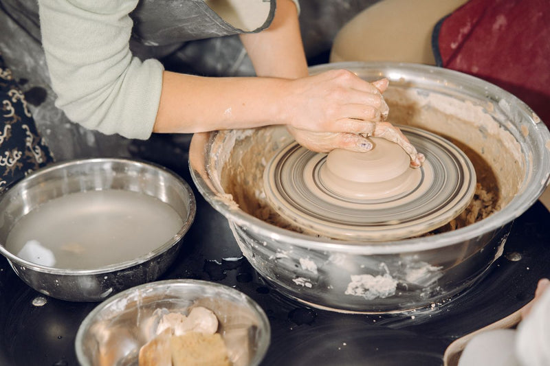The Ultimate Beginner’s Guide to Pottery Wheels
